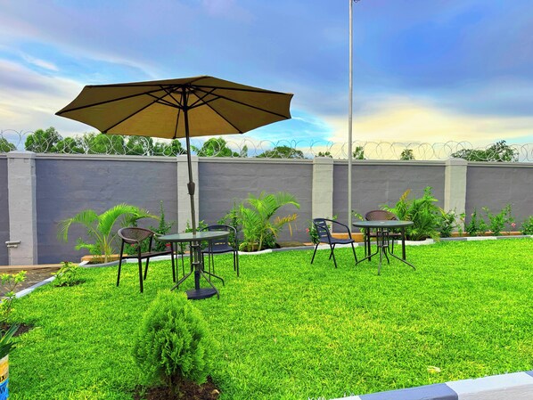 Deluxe Apartment | Terrace/patio