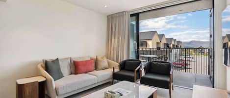 TV, stereo, offices