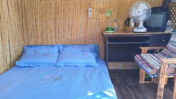 1 chambre, bureau, Wi-Fi gratuit, draps fournis