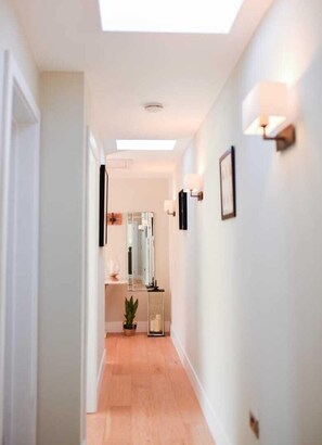 Interior - Vineyard Style 2BR with Garden and Parking (Shudy Camps)