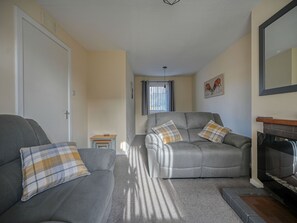 TV - Appletree by Interhome (Muir of Ord)