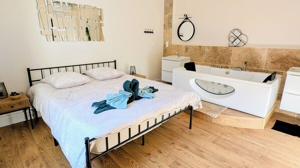 2 bedrooms, iron/ironing board, travel cot, Internet - T3 Nature and Balneotherapy (Gérardmer)