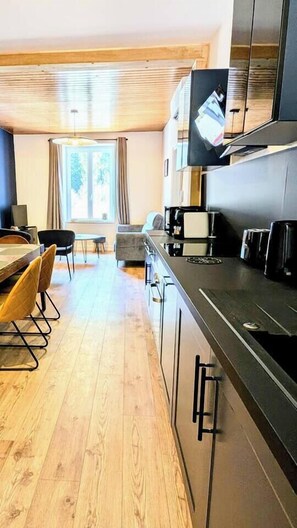 Fridge, microwave, oven, stovetop - T3 Nature and Balneotherapy (Gérardmer)