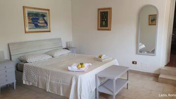 1 chambre, bureau, lit parapluie, Wi-Fi