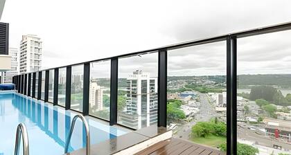 Estúdio 4 Pessoas próx Barigui no Ink Champagnat