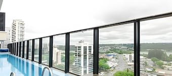 Estúdio 4 Pessoas próx Barigui no Ink Champagnat