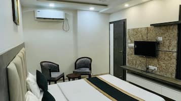 Superior Room | Free WiFi, bed sheets