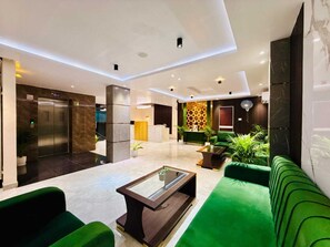 Reception - Hotel DB Palace (Danapur)