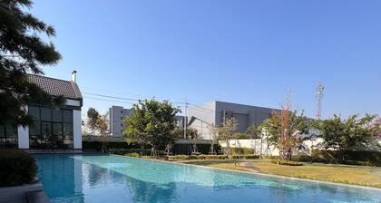 Villa Luxe Bangkok Private Pool Whirlpool