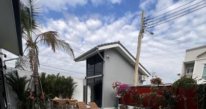 Villa Luxe Bangkok Private Pool Whirlpool