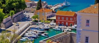 Ferienhaus Sonnenliebe mit Pool bei Zadar für 8 Gäste