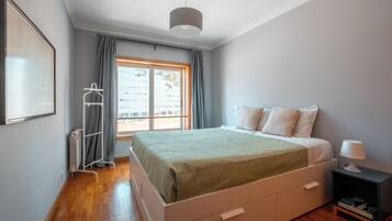 1 Schlafzimmer, Reisekinderbett, kostenloses WLAN, Bettwäsche
