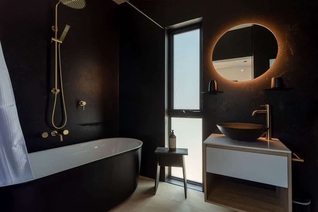 Shower, hair dryer, shampoo