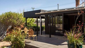 Outdoor dining - Old Charm Meets New (Perth)