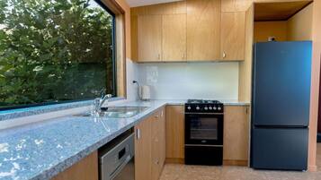 Frigorífic, forn, placa de cuina i rentaplats