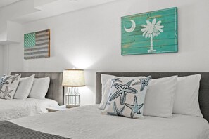 1 makuuhuone, työpöytä, silitysrauta/-lauta, Wi-Fi