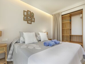 2 Schlafzimmer, Schreibtisch, Internetzugang
