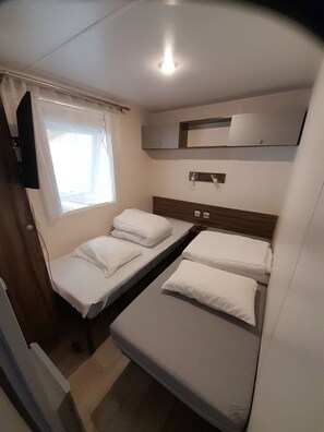 3 bedrooms, iron/ironing board, WiFi