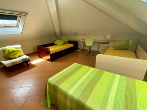 2 Schlafzimmer, Schreibtisch, Internetzugang