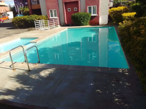 Appartement, 2 chambres, fumeur, terrasse | Piscine