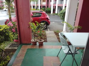Apartment, 2 Schlafzimmer, Raucher, Terrasse | Speisen im Freien