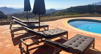 Andalusian detached villa with pool, sea & mountain views, and stunning sunsets