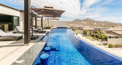 Luxury 5 Bed Home Private Pool - Quivira Golf Club
