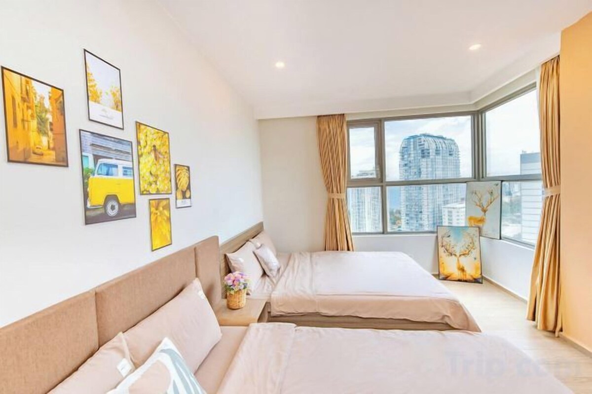 Premium bedding, pillowtop beds, WiFi (free), individually furnished