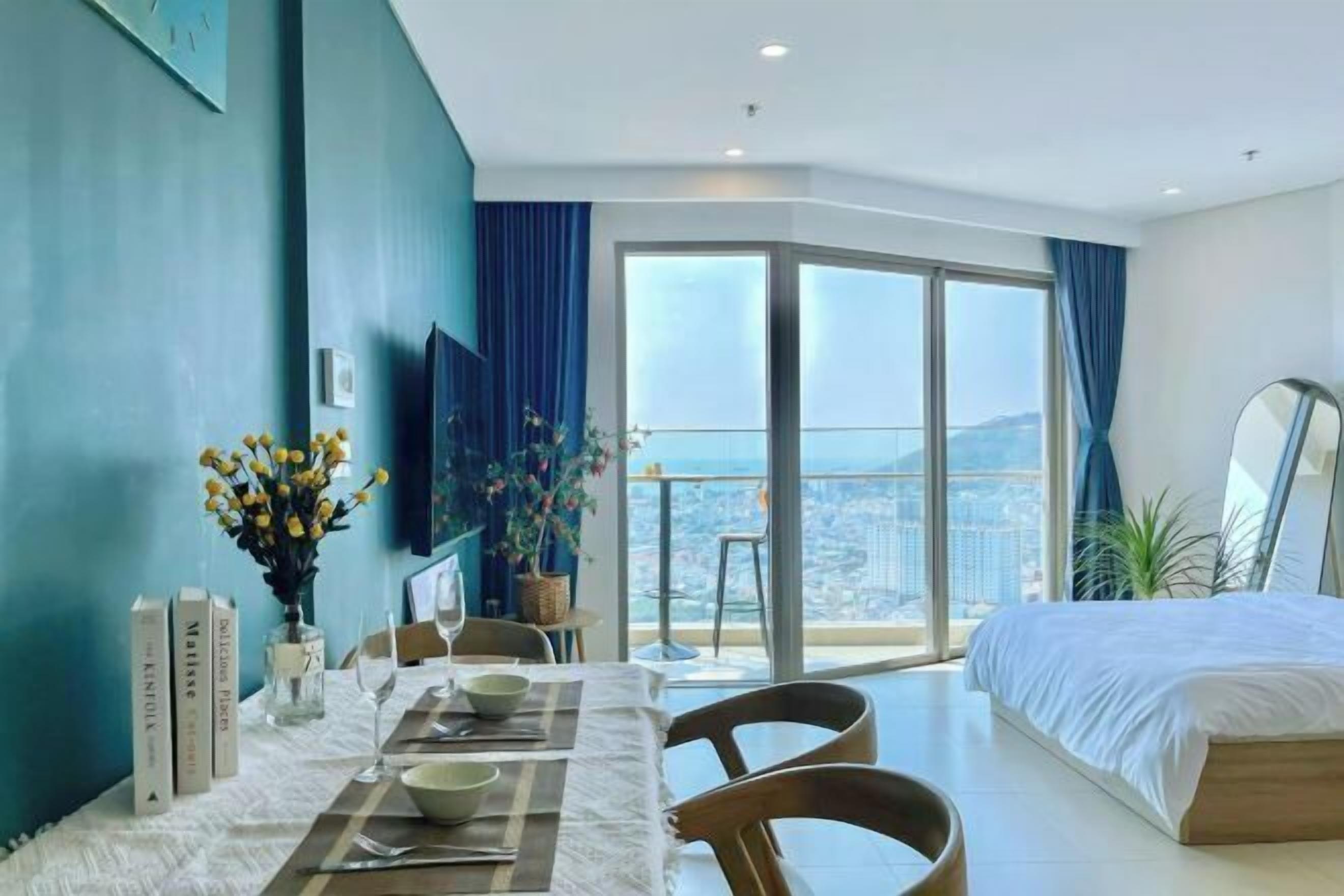 Premium bedding, pillow-top beds, individually furnished, free WiFi