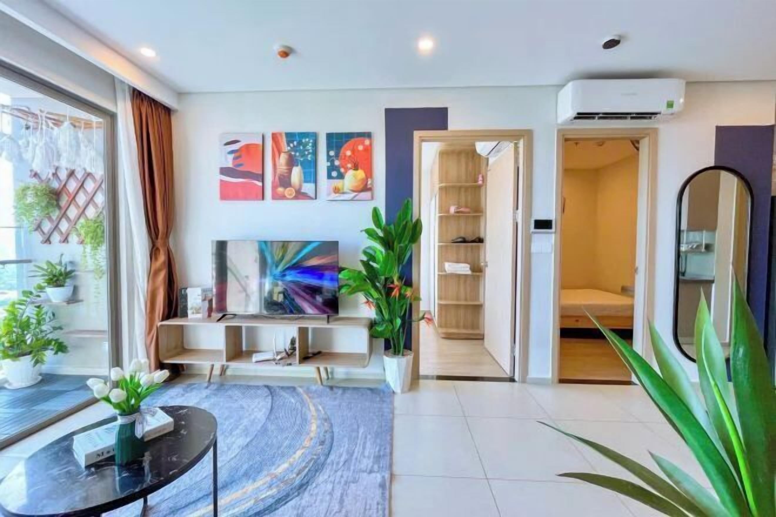 Premium bedding, pillow-top beds, individually furnished, free WiFi