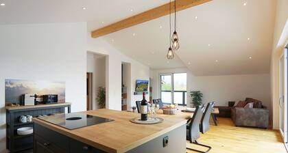 Penthouse suite with romantic whirlpool in privacy. Ideal for couples