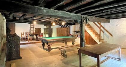 Caserío tradicional navarro del 1800 rehabilitado con encanto, en el Baztan