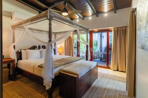 4 makuuhuonetta, työpöytä, silitysrauta/-lauta, ilmainen Wi-Fi