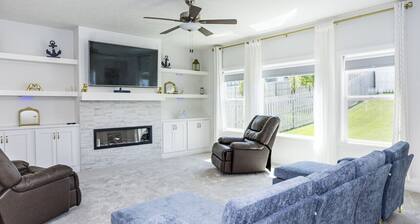 Elegant New 5BR Family Retreat!