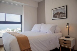 3 habitaciones, escritorio, wifi y ropa de cama
