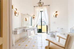 Bruser, hårtørrer, bidet