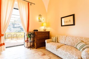 Fernseher, Stereoanlage