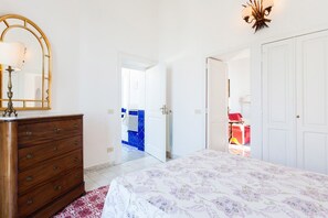 1 bedroom, iron/ironing board, free WiFi