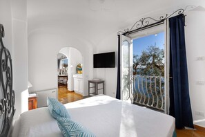 5 chambres, fer et planche à repasser, Wi-Fi gratuit