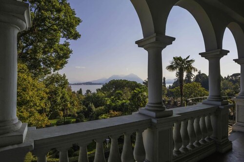 My Rental Homes  - Villa Romantica surrounded by a large terraced garden, with pool