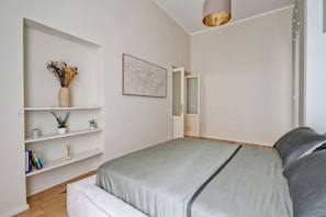 2 Schlafzimmer, Zimmersafe, Bügeleisen/Bügelbrett, Reisekinderbett