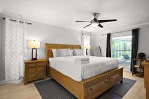 4 habitaciones, tabla de planchar con plancha, cuna de viaje y wifi 