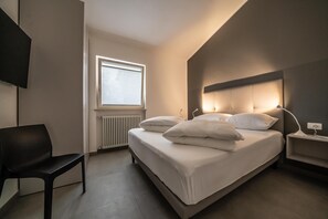 2 Schlafzimmer, Reisekinderbett, WLAN, Bettwäsche