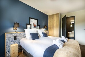 Apartment | 2 bedrooms, bed sheets - Apartment in France With Ski-in/ski-out Access (Risoul)