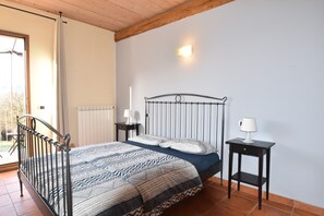 2 sovrum, strykjärn/strykbräda, gratis wi-fi och sängkläder