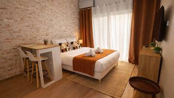 Schreibtisch, Bügeleisen/Bügelbrett, WLAN, Bettwäsche