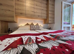 1 camera, Wi-Fi, lenzuola