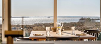 Lovely holiday home with panoramic view of the fjord.