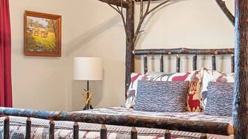 5 bedrooms, iron/ironing board, travel cot, WiFi