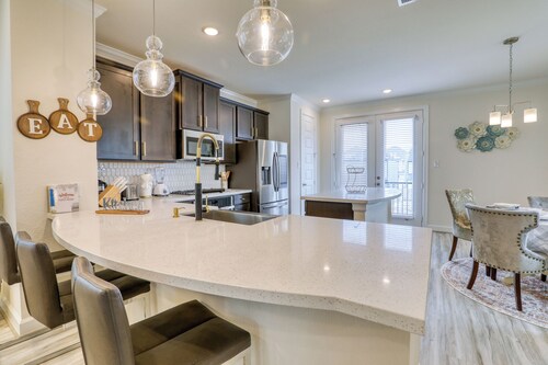 New! Gated Community, 10min to NRG stad, Downt Houston, Galleria and MedCenter